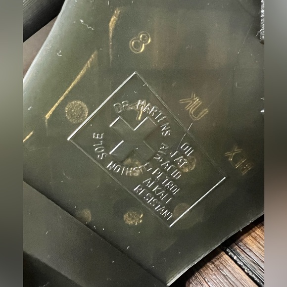 Doc Dr Martens Women's Devon Flower Buckle Platform Boots Sz 10 White Learther - Picture 6 of 11